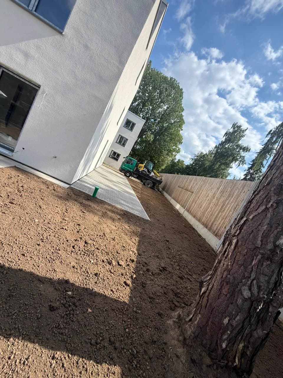 Pflasterarbeiten Terrasse Duisburg in Arbeit – GaLaBau Brüder Berisha