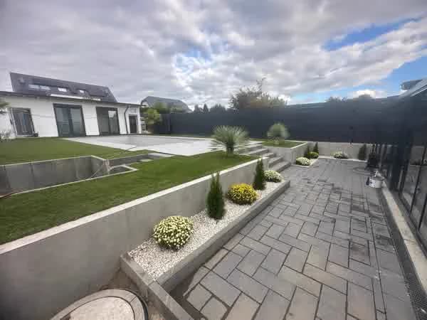 Terrassen Stufen Bepflanzung Pool fertig Region Bonn – Brüder Berisha Garten- und Landschaftsbau